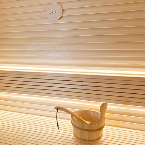 Wooden 1-Gallon Sauna Bucket Set with Wood Ladle and Thermometer