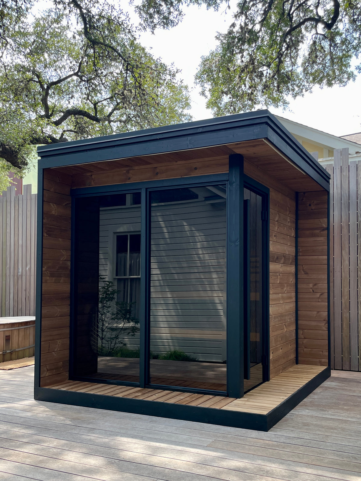 6 Person Outdoor Sauna - Model GL6