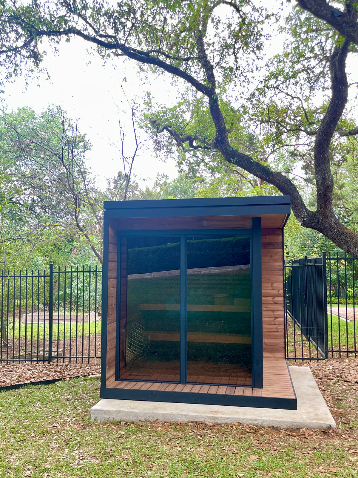 6 Person Outdoor Sauna - Model GL6