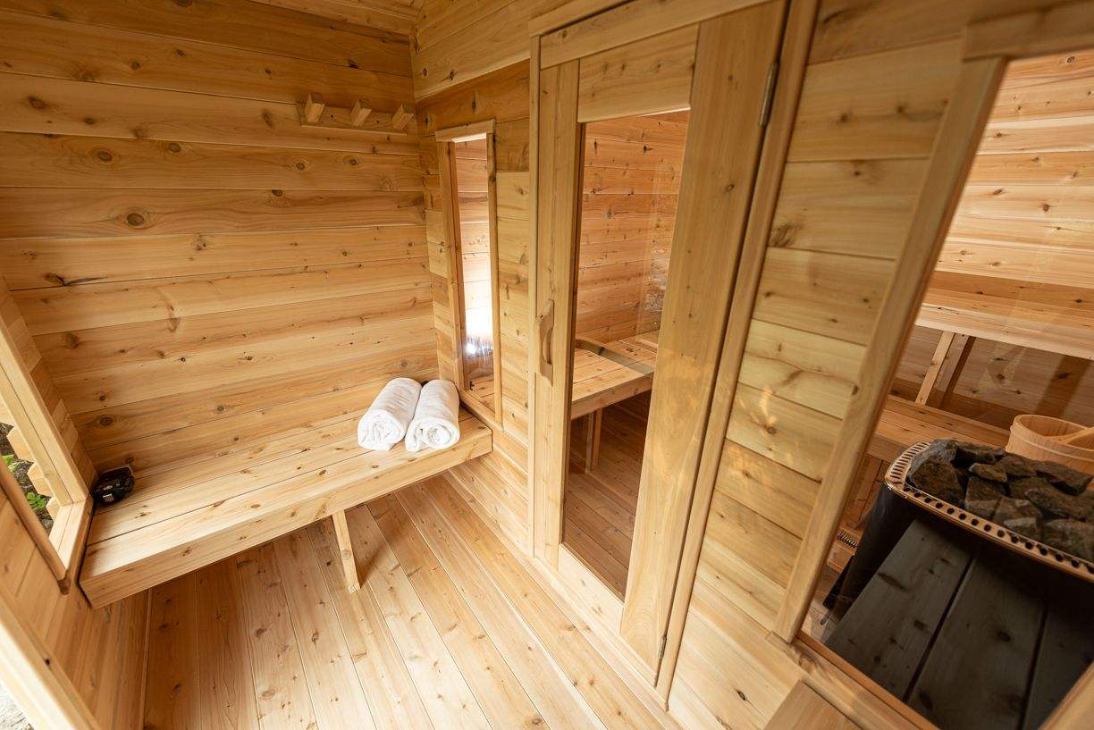 6 person cabin sauna