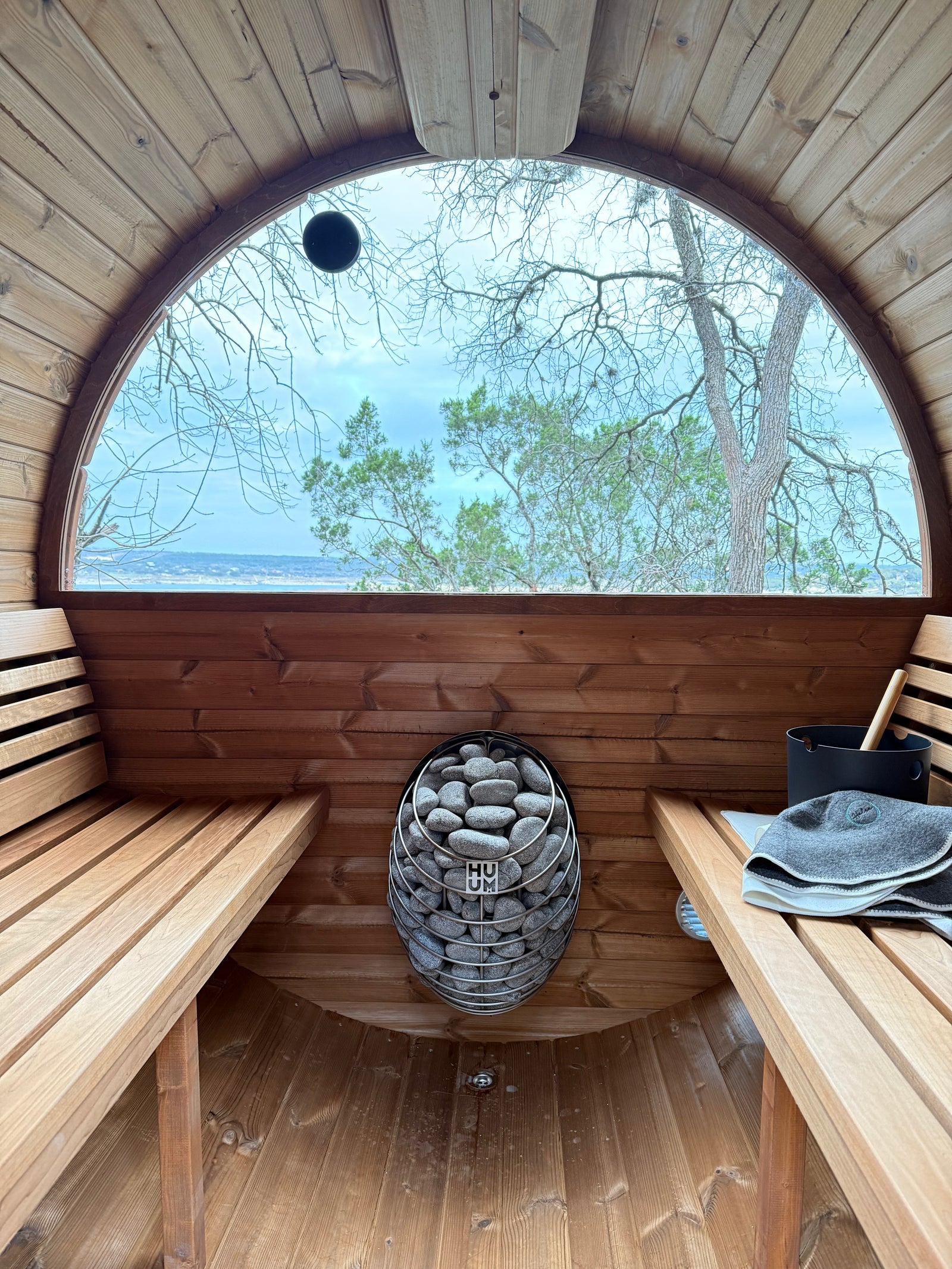 2 Person Barrel Sauna w/ Rear Window - E6W