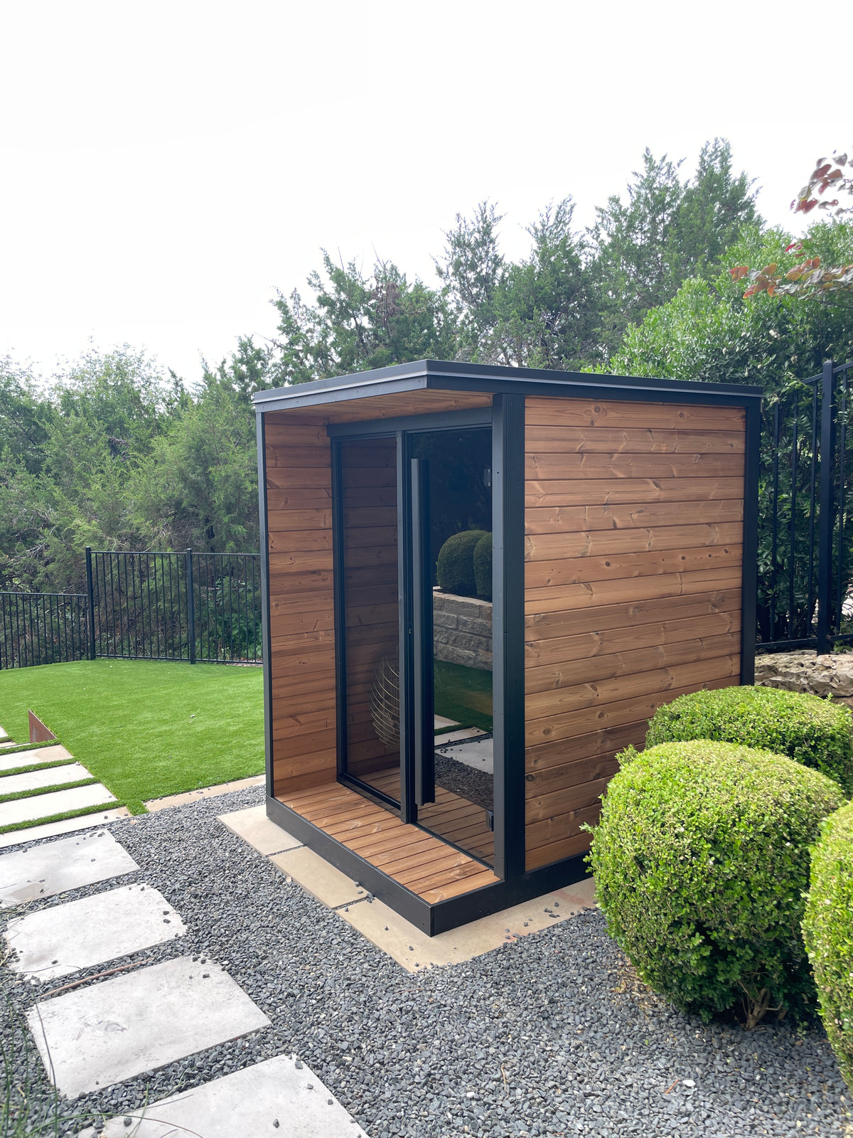 4 Person Outdoor Sauna - Model GL4