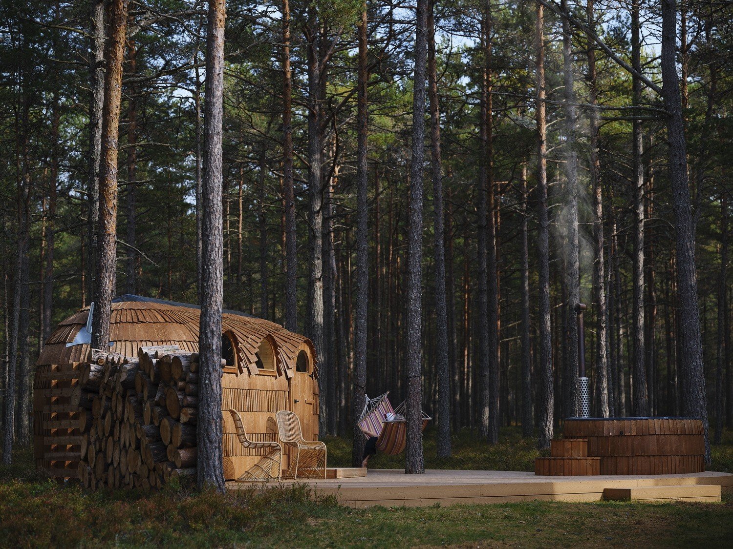 6 Person Outdoor Sauna - Iglucraft Triple