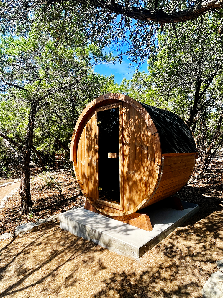 2 Person Outdoor Barrel Sauna installed on a concrete pad in Texas, E6W, Öli Saunas