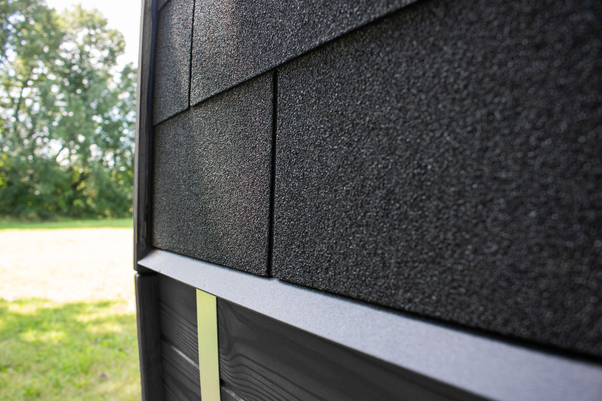 4 Person Outdoor Sauna - Leil® Black Cube Classic