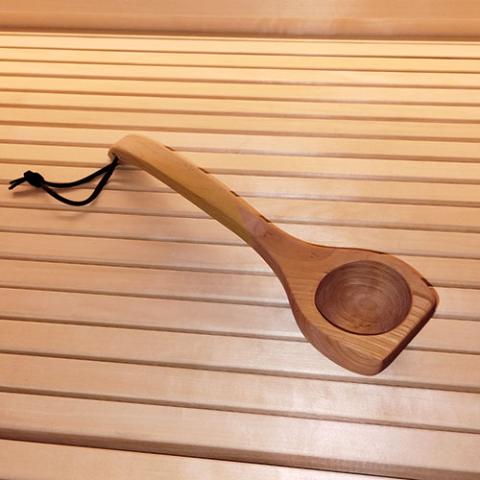 Wooden 1-Gallon Sauna Bucket Set with Wood Ladle and Thermometer